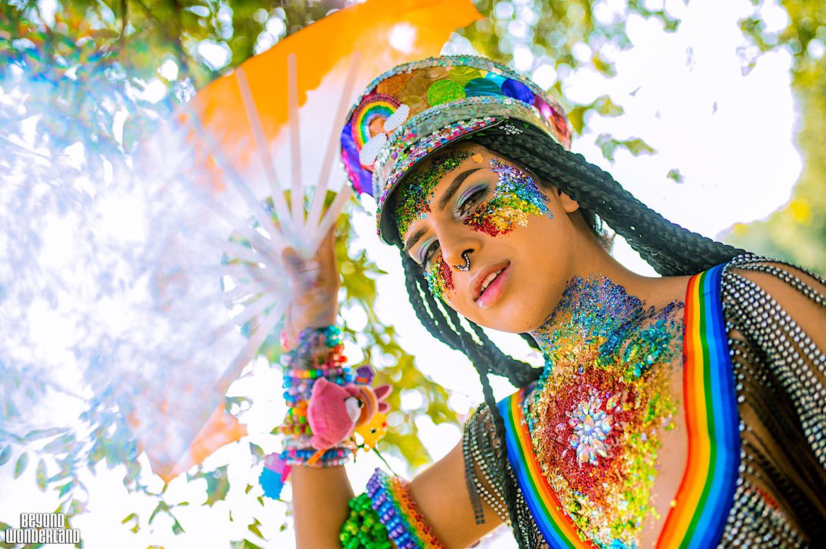 El mundo más alla del país de las maravillas se abre el PRÓXIMO FIN DE SEMANA... 🕰