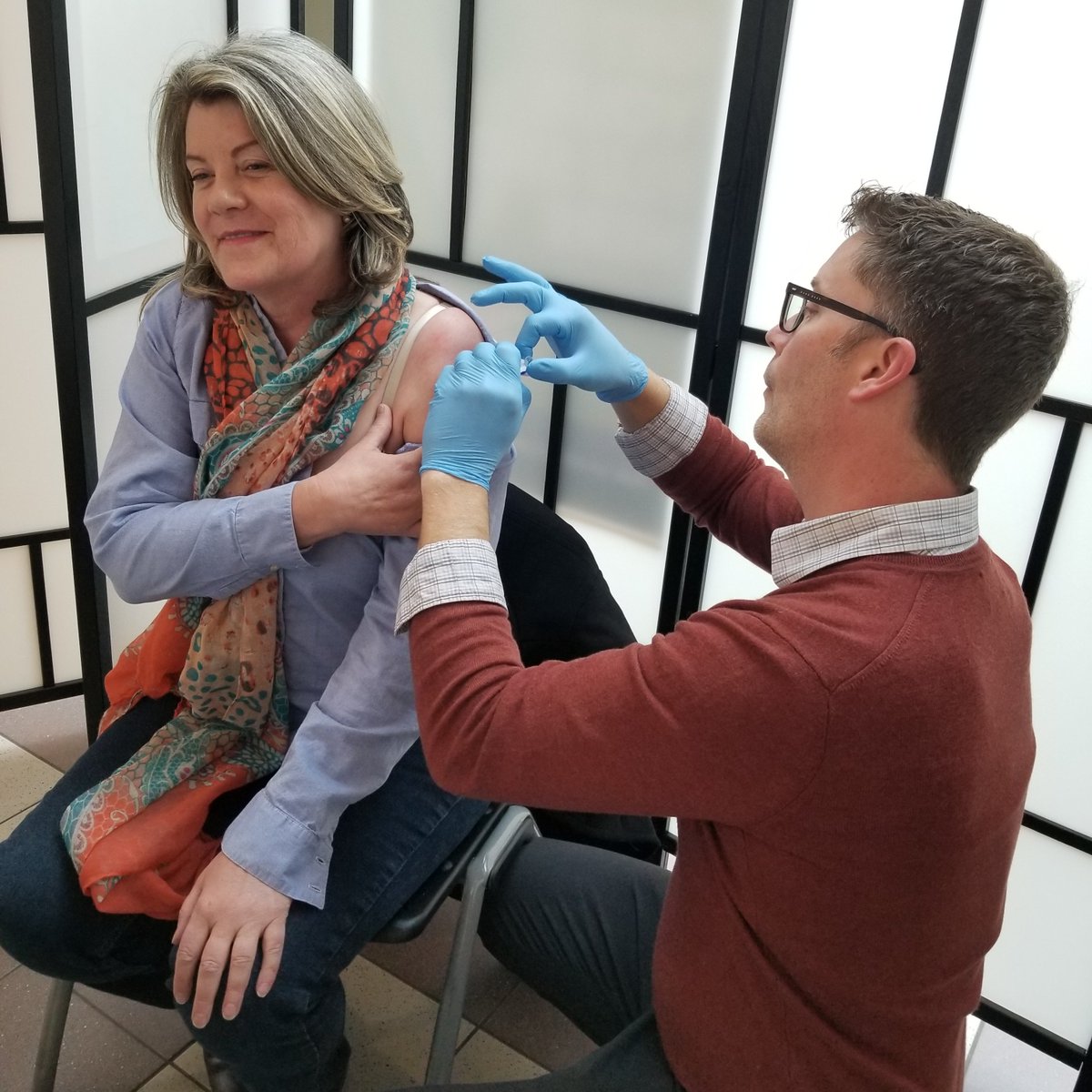 LoriSigurdson's tweet photo. It's that time of the year, folks! Get your flu shots to protect both yourselves, as well as those around you. Go to any AHS public clinic and get it done, free of charge. This year's vaccine protects against 4 different strains of influenza.
#abhealth #abledge #fluseason https://t.co/gnOwAih54B