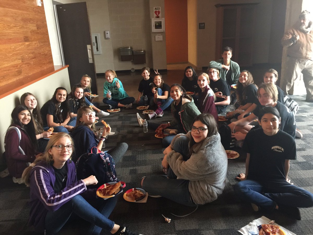 DStheatre's tweet photo. One act play clinic at CHS and tech training at SVHS! #ComalFineArts @schumanncarla1 @DMS_AP_Reynolds @DanvilleMiddle https://t.co/hqsSxDbhLs