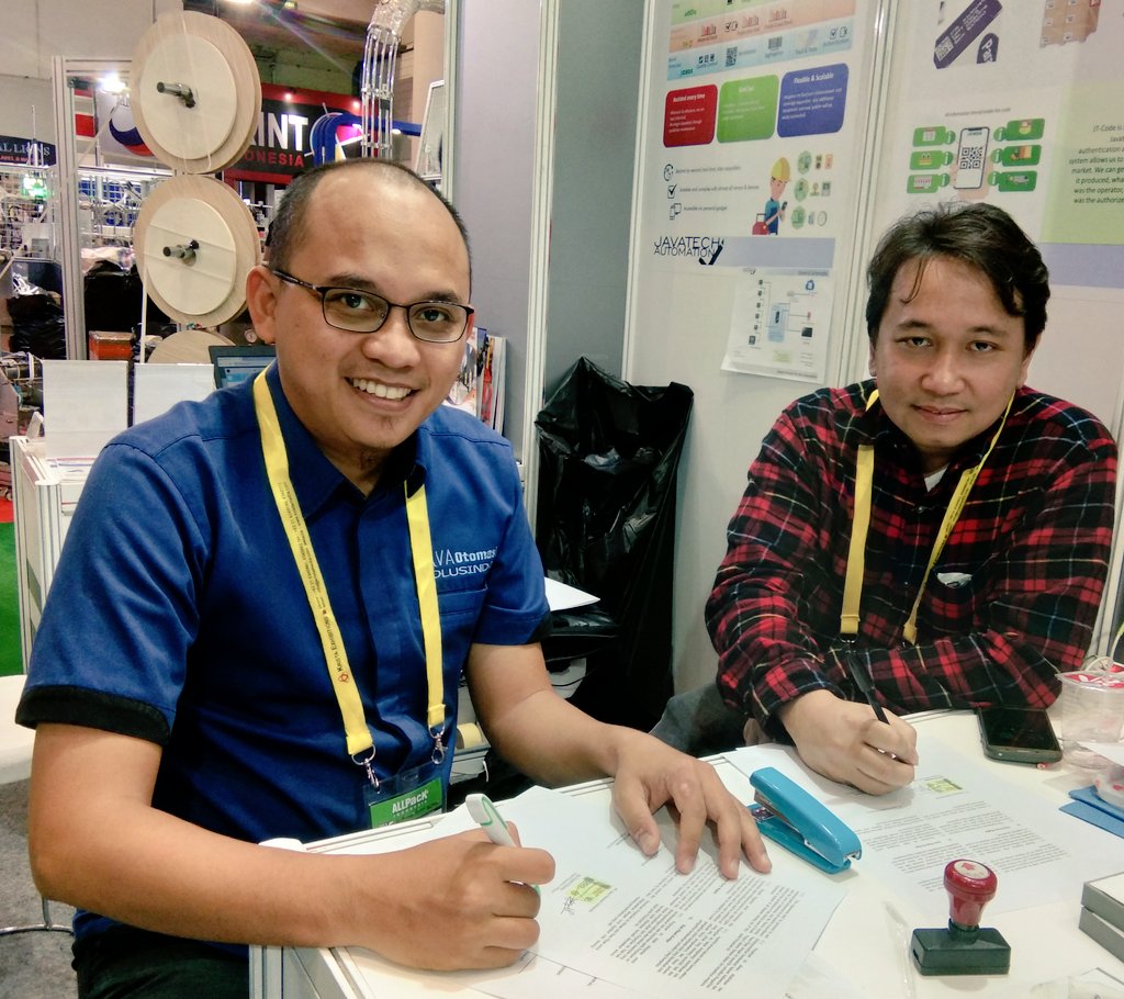AjiTeguh04's tweet image. Signed Agreement with Advantech Manager IoT 

at ALLPACK INDONESIA EXHIBITION, JIEXPO Kemayoran Hall B

#business #IoT #Javatech #Advantech #allpack