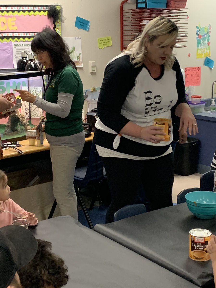 lindemuthccsd's tweet photo. Family Day in ECSE. Mrs. Vicario modeled how much learning takes place when we cook with our little ones. #CookingInPreK #language #finemotor #grossmotor https://t.co/bmZMaHDxp3
