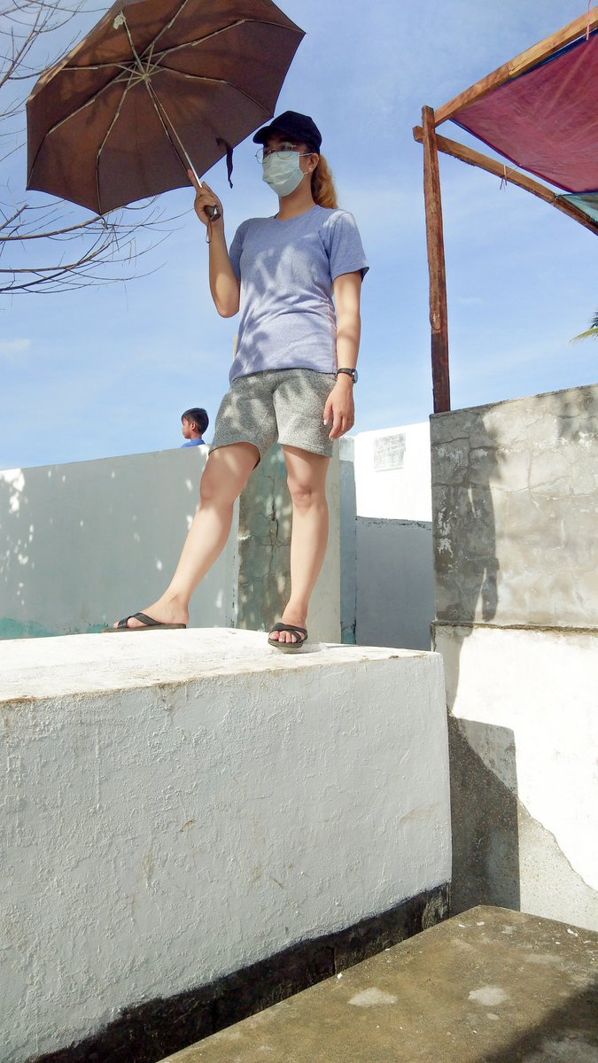 Prolifey's tweet photo. Parang namali ako ng outfit? ππ
#Charooot
#Undas2K19 π― https://t.co/6g7kZVSoiN