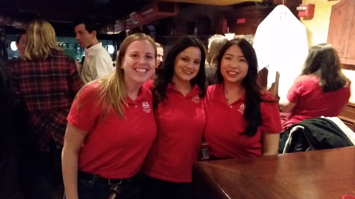 vaneun's tweet image. Wow thank you so much @alsassociation #NYchapter, all the amazing runners and cheering supporters for an #awesome night. The fight is international! #nycmarathon