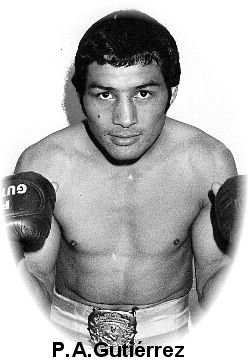 AguirreBlancoOK's tweet photo. #RecuerdosDelBoxeo
Homenaje a un trabajador del ring. El tucumano #PedroArmandoGutierrez quien se retiró el 1-11-1997 tras perder su corona de los #SuperPluma ante Claudio Adrián Martinez. Entre 1977-97 realizó 118 combates y fue campeón nacional 1985-5 y 1993-97
@BoxeoSinCensura https://t.co/2Gq4y0pXrH