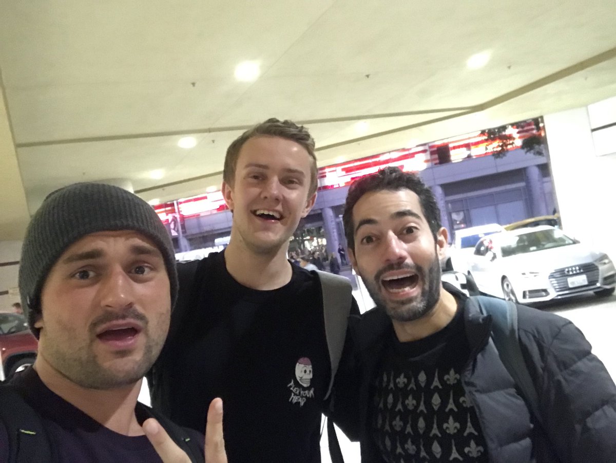 OKDunc's tweet photo. Chatting about DAOs and UX (classic) specifically RevGenDAOs and @meta_cartel #JamesCon2

@BlockchainJames @lirazsiri https://t.co/3fV8ohzhVL
