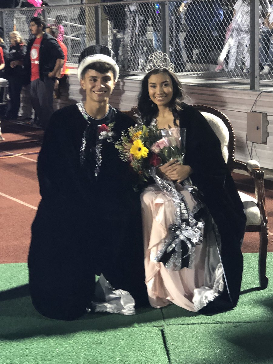 PSJANORTHECHS's tweet image. Congratulations to our 2019 Homecoming King 👑 Gary LeFranc and Queen 👑 Sophia Arista!!! @PSJAISD #north #Raiders #hoco2k19