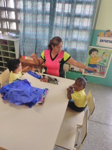 cei_deleite's tweet photo. ESPACIO DEPORTE Y RECREACIÓN: JUEGOS TRADICIONALES Y RECREATIVOS😘😘😘@cei_deleite @MunicipioDiegoIbarra @Parroquiaaguascalientes  @NicolasMaduro @crca_zec
@ZeCarabobo @psuvaristobulo @AnaGPinto1 https://t.co/dQiAb9YfjL