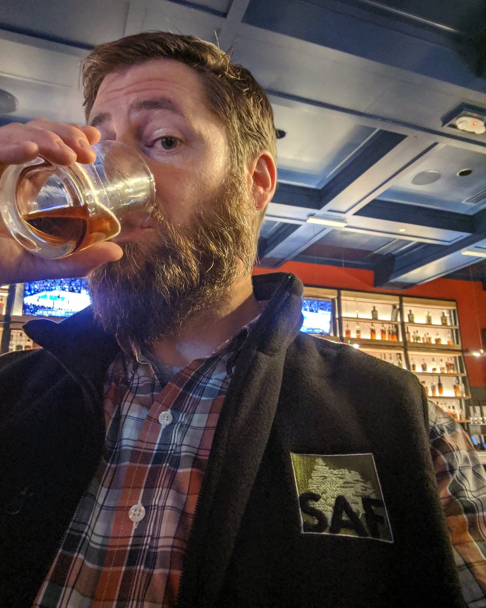 pmigliozzi's tweet photo. Midlife career Forester drinking an Old Forester. Checking out Louisville nightlife at the #safconvention Great times with all my fellow Foresters!!!!
#forestryrocks #OhioSAF #ohioforestry #goodsfromthewoods #forestproud #talkingforest https://t.co/hKeFdCTTKB