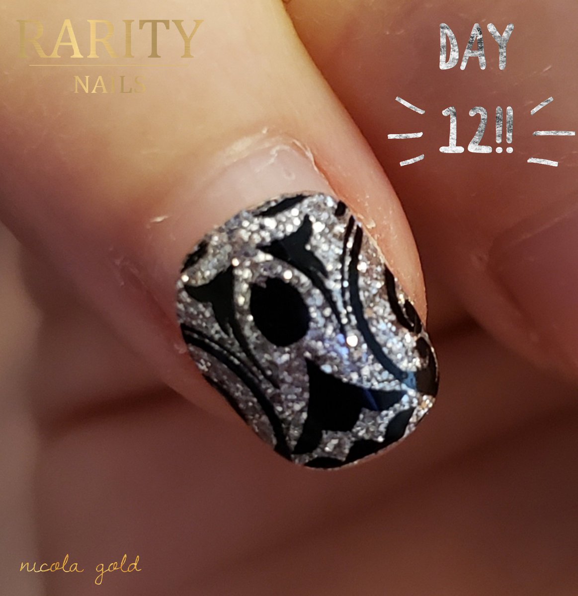 NicolaRGold's tweet image. Does your polish last this long? Only $5 a set, over 180 styles! bit.ly/SunsetStrips #easymani #quicknails #realpolishstrips