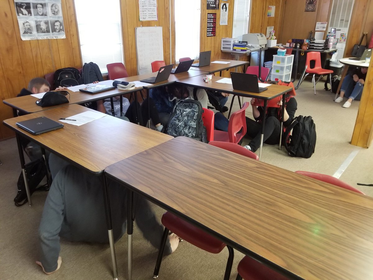 Please know we talked about actual safety during an earthquake...🤦‍♀️ but also, it was fun watching these three as they had WAY too much fun trying to fit under the table together. 🤣 #BigKids
#ReadyForTheFireDrillInJayVillageNow <a href="/TheWoodWelder/">Jacob Adams</a>
