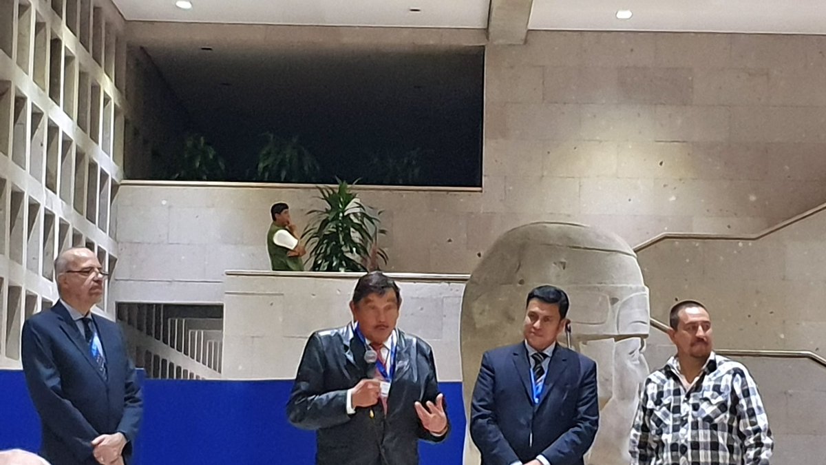 leobardomt's tweet photo. @smia_mx #MICAI2019 Reconocimiento como SMIA Fellow al Dr. Adolfo Guzmán Arenas https://t.co/BX9uh1RUFT