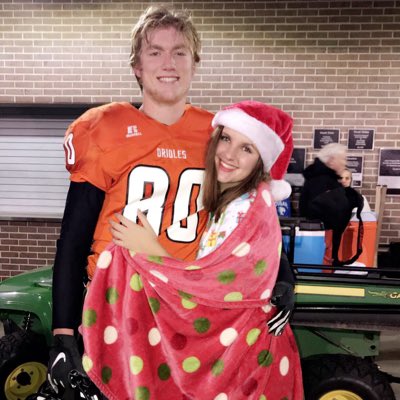 Maddymuhlig's tweet photo. 54 days till Christmas but who’s counting? &amp; Andover Central here we come. https://t.co/FqWtVeDoCE