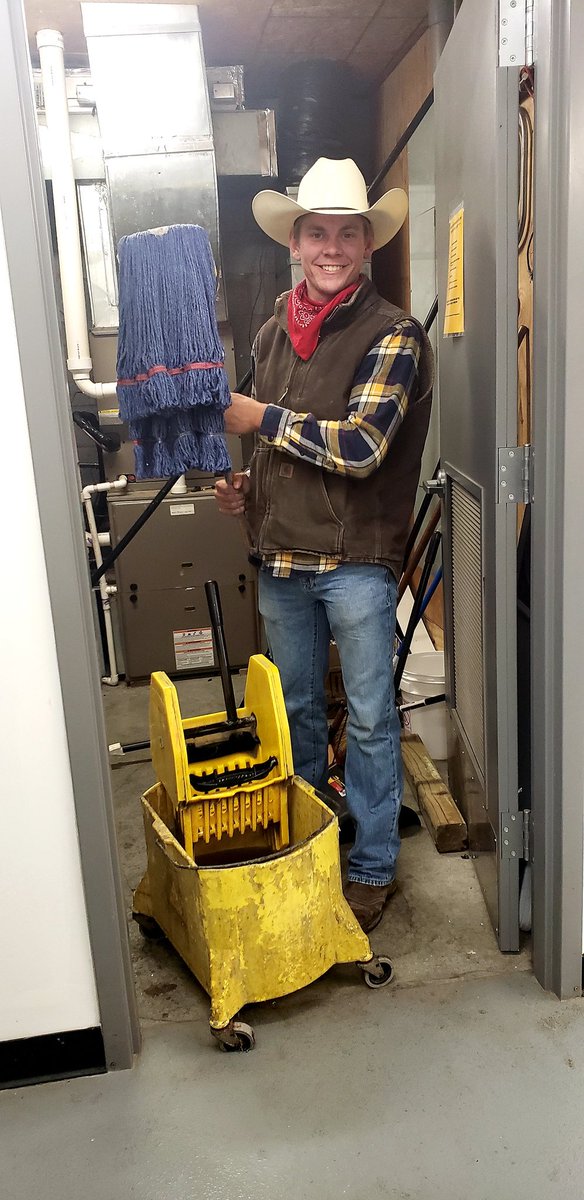 SurberStacy's tweet photo. Class of 2021 Concession Stand Cowboy, Mason Baxter, is always great help! @HornetsCHS #hornetsr2 #bestmopper https://t.co/fWYB33gByo