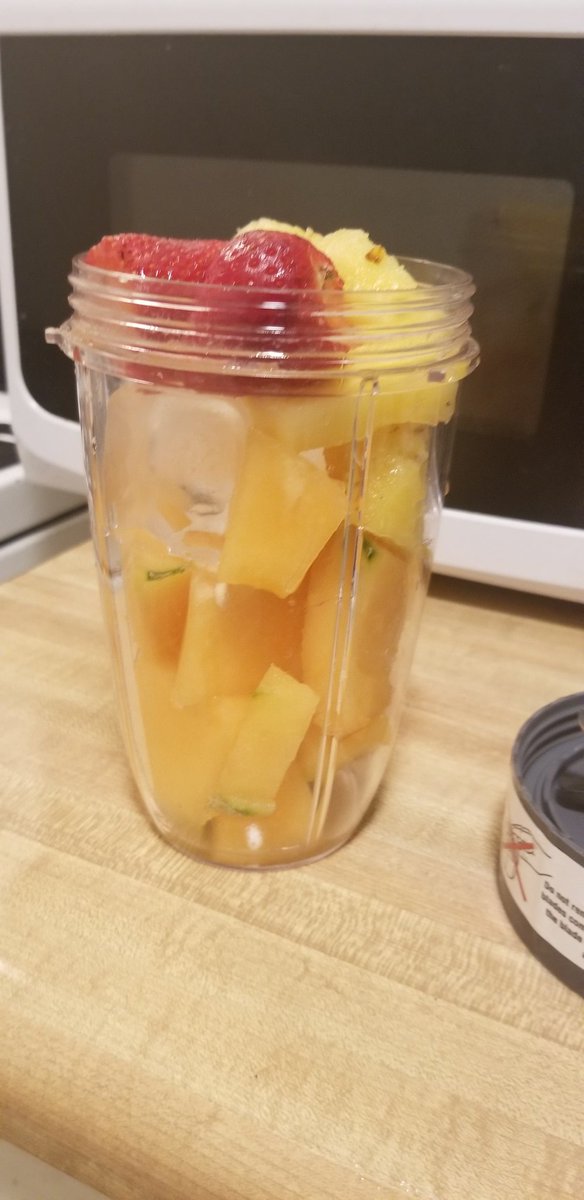 bigchaser20's tweet photo. cantaloupe- vitamin K, niacin, vitamin B-6, folate, magnesium, and potassium
Strawberries provide iron, copper, magnesium, phosphorus, and vitamins B6 and k Strawberries are a good source of vitamin C, manganese, folate (vitamin B9), and potassium.
Pineapple-thiamin riboflavi https://t.co/pV1OiqcdOZ