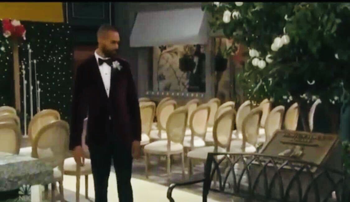 Mygurl1207's tweet photo. Whew Chileeeeee this man is a whole entree #FineLikeWine #ThatSmile #Bae #CommissionerGrant #TeamEli #TeamLamon #His1Fan #Geli #Days https://t.co/KOZ1Wg2Jb1