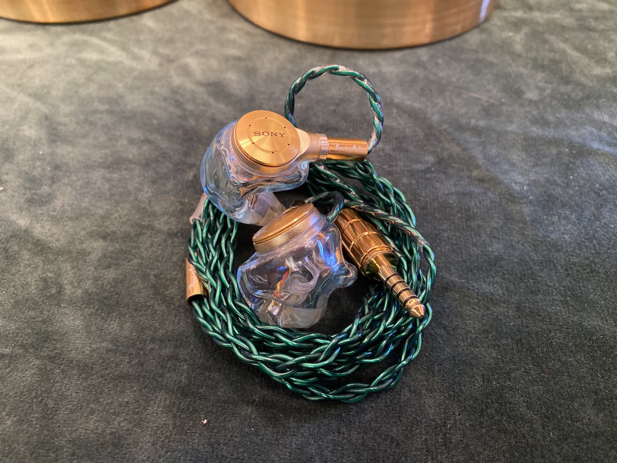 Emerald Mk2とBeat Audio Secret Flagship 