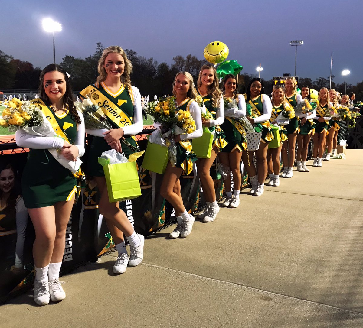 StXTigerCheer's tweet image. We Love You Seniors 💚💛 #WeAreStX #stxcheer #FridayNightLights