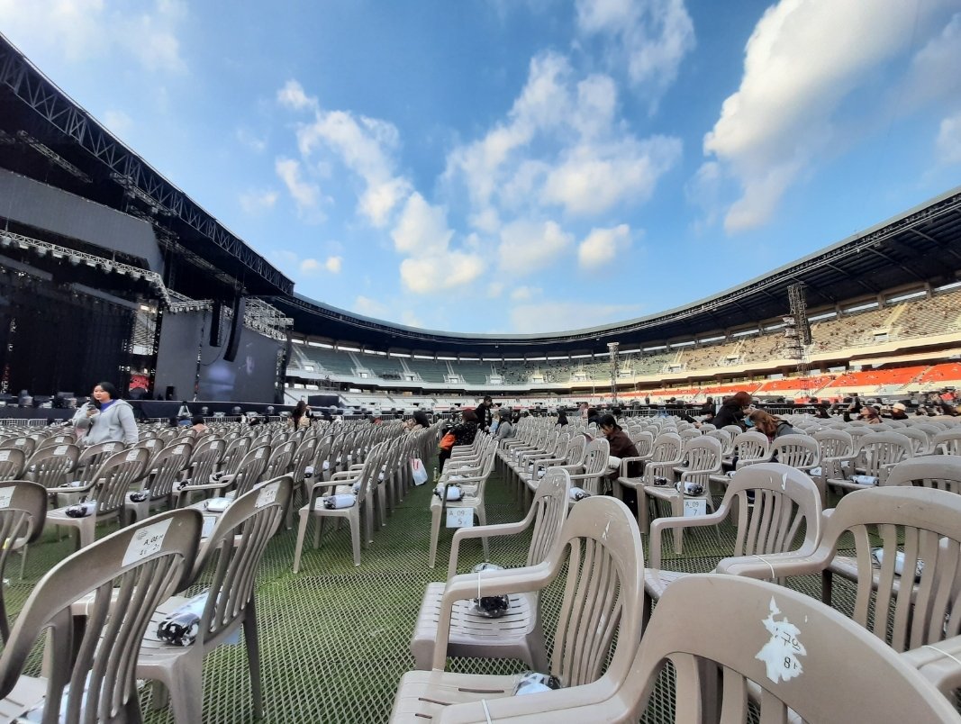 hotingandy's tweet photo. 20191027 러브유얼셀프 스픽유얼셀프 더 파이널 

#SPEAKYOURSELFTHEFINAL 
#BTS 
#SpeakYourselfTourFinal_D2
#MAMAVOTE 
@BTS_twt https://t.co/FXfdG4BdcK