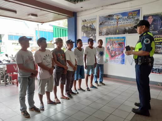 olongapops1's tweet photo. On October 30, 2019. PS1 personnel headed by PMAJ MAR JOSEPH B RAVELO, Station Commander and led by PLT ALLAN DELOS REYES, Deputy Station Commander, conducted dialogue and briefing among BPAT's deployed on Undas 2019. @rpcrd3 https://t.co/YKq5K7mKc4