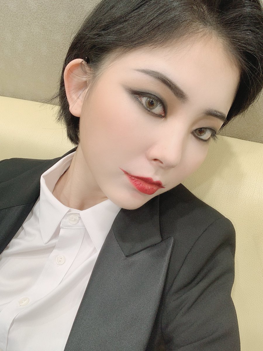 늦어서 미안해요... ㅎㅎ 
#할로윈 #halloween