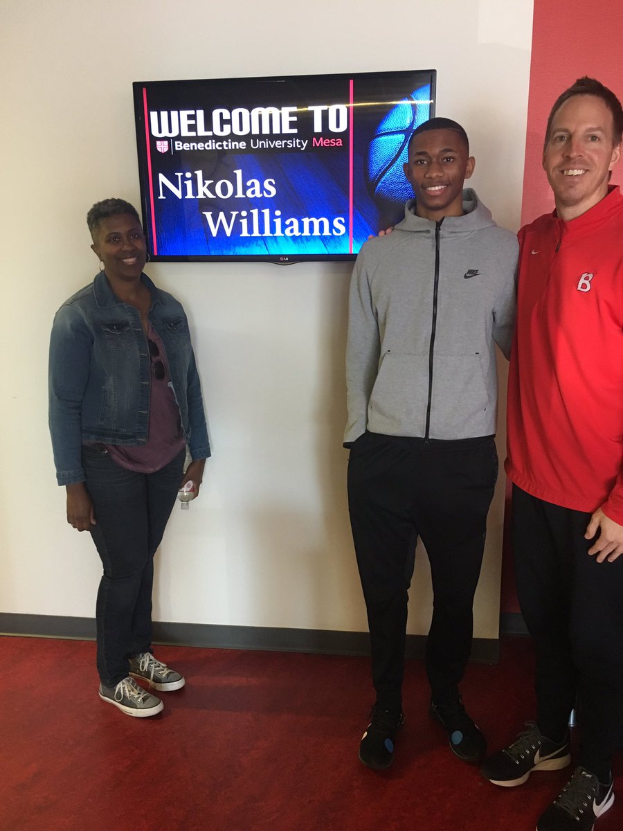 schafer50's tweet photo. Great having @itsnikowilliams and his mother on-campus today for his official visit. He would look great in a BenU Mesa Redhawk uniform for the years to come!! 🅱️🏀🏆 @CoachFrankBenu @mr_crynes https://t.co/6JbhhYcp06