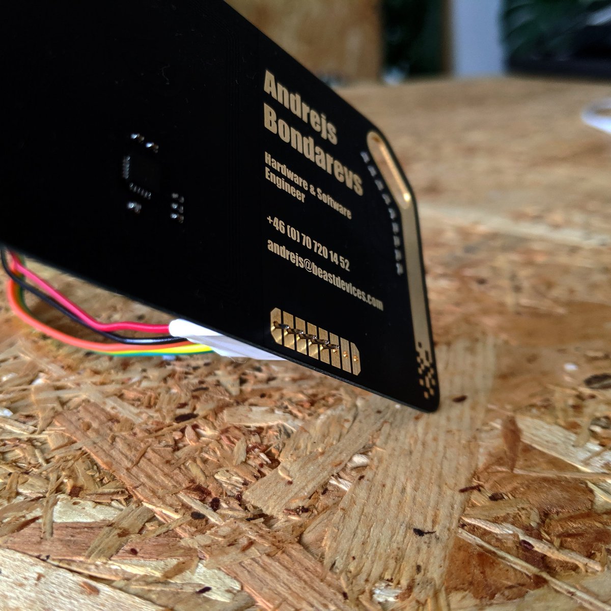 beast_devices's tweet image. Gravity assisted connector, patent pending 😃
#connectors #hackadayio #hackaday #hackster #nfc #nxp #matteblack #diyelectronics
