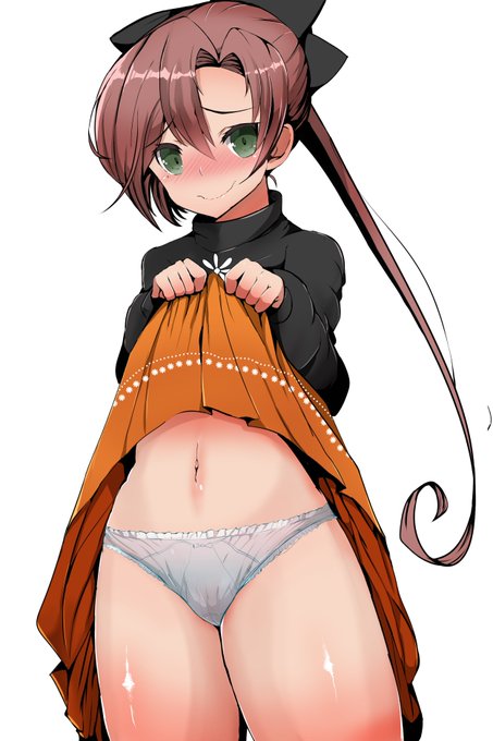 たくしあげ秋雲さん  
#秋雲 