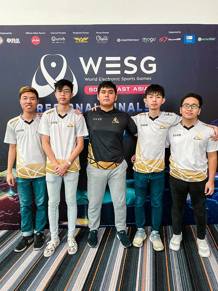 darkhorsesftw's tweet photo. #DHFTW

We're into the semi-finals but our game against 🇸🇬 BOOT today wouldn't be on the @WesgSea stage today despite having 🇲🇾 Malaysians on both teams.

Calling upon all Malaysians to come support us at the Ballroom 2, Quill City Mall, at 2:15 PM!

Malaysian CS is here to STAY. https://t.co/bTTysHlUhn
