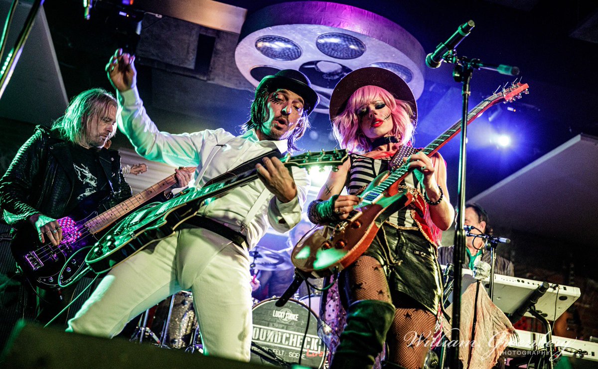 Coming soon to WillToRock...
A guitar goddess & a true legend...
@orianthi & #RobbyKrieger (@TheDoors) at @SCLiveOfficial 
A @Ferlazz Production

All-Hallows Eve Spooktacular

#WillToRock #SoundCheckLive  #Orianthi #MichaelJackson  #TheDoors #concertphotographer #IShootBands