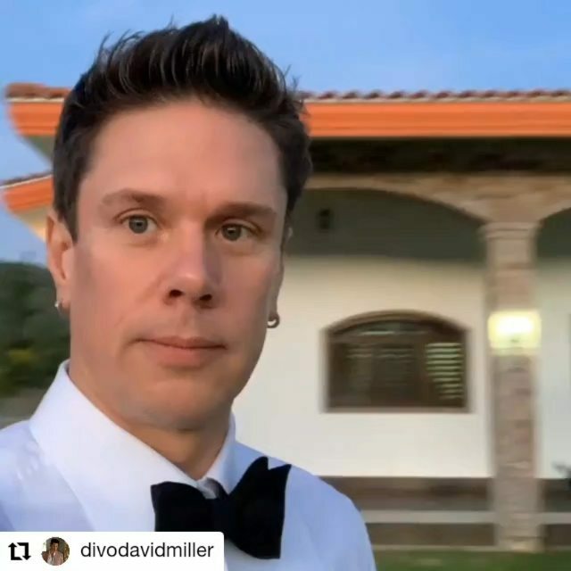 sien_il_divo's tweet photo. #Repost @divodavidmiller
• • • • • •
Parras, Mexico is so beautiful it makes me dizzy! Thanks for a fun ending of this tour!.
#divodavidmiller #ildivo #ildivofans #ildivoofficial #15yearsildivo #ildivotour2019 #ildivotimeless #parras #mexico https://t.co/Nd9MygQqlg https://t.co/xwpFbIpf5K