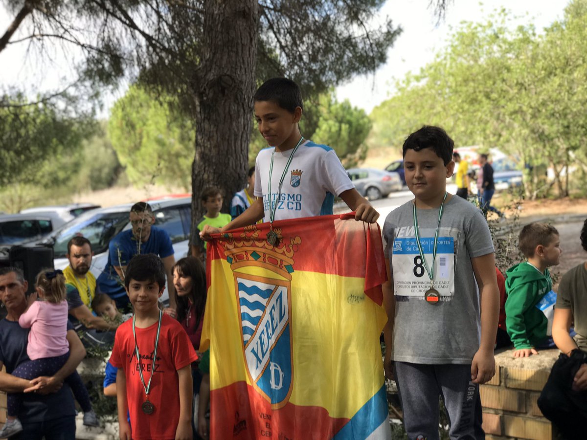 ATLETISMO_XCD's tweet photo. 🏆 VII CROSS LA BARCA DE LA FLORIDA 
📣 MEDALLLERO
5 🥇 
3 🥈 

#CanteraATXCD #ATXCD #Somosxerezcd #atletismoXerezCD #xerezcdatletismo https://t.co/W30gdyVPy2