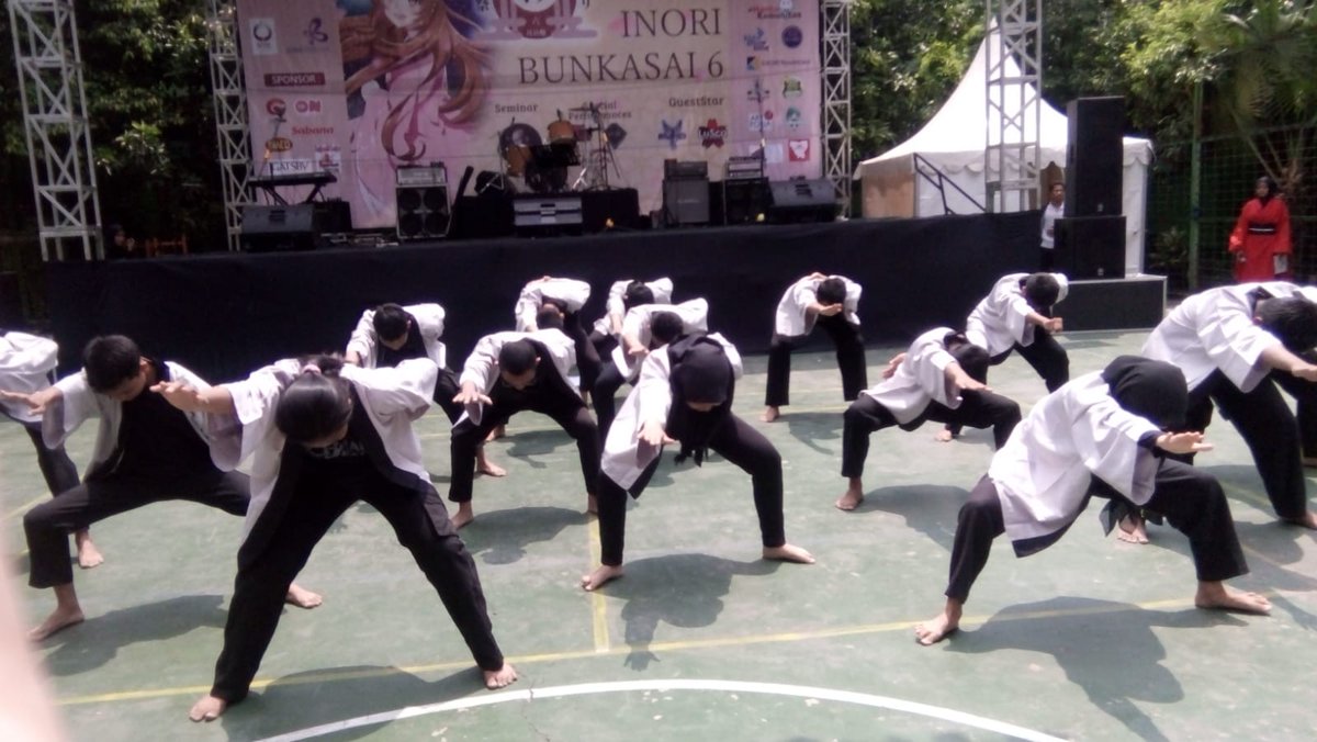 Penampilan Keren dari Tari Tradisional Jepang!