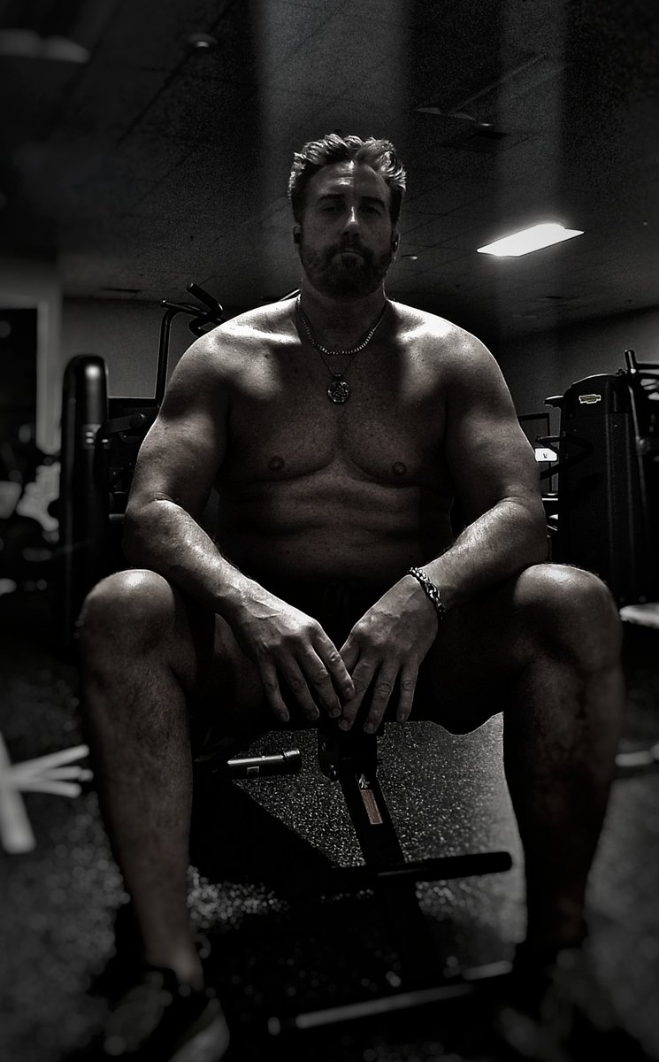 Working out hard tonight to take it easy for a couple days. #workout