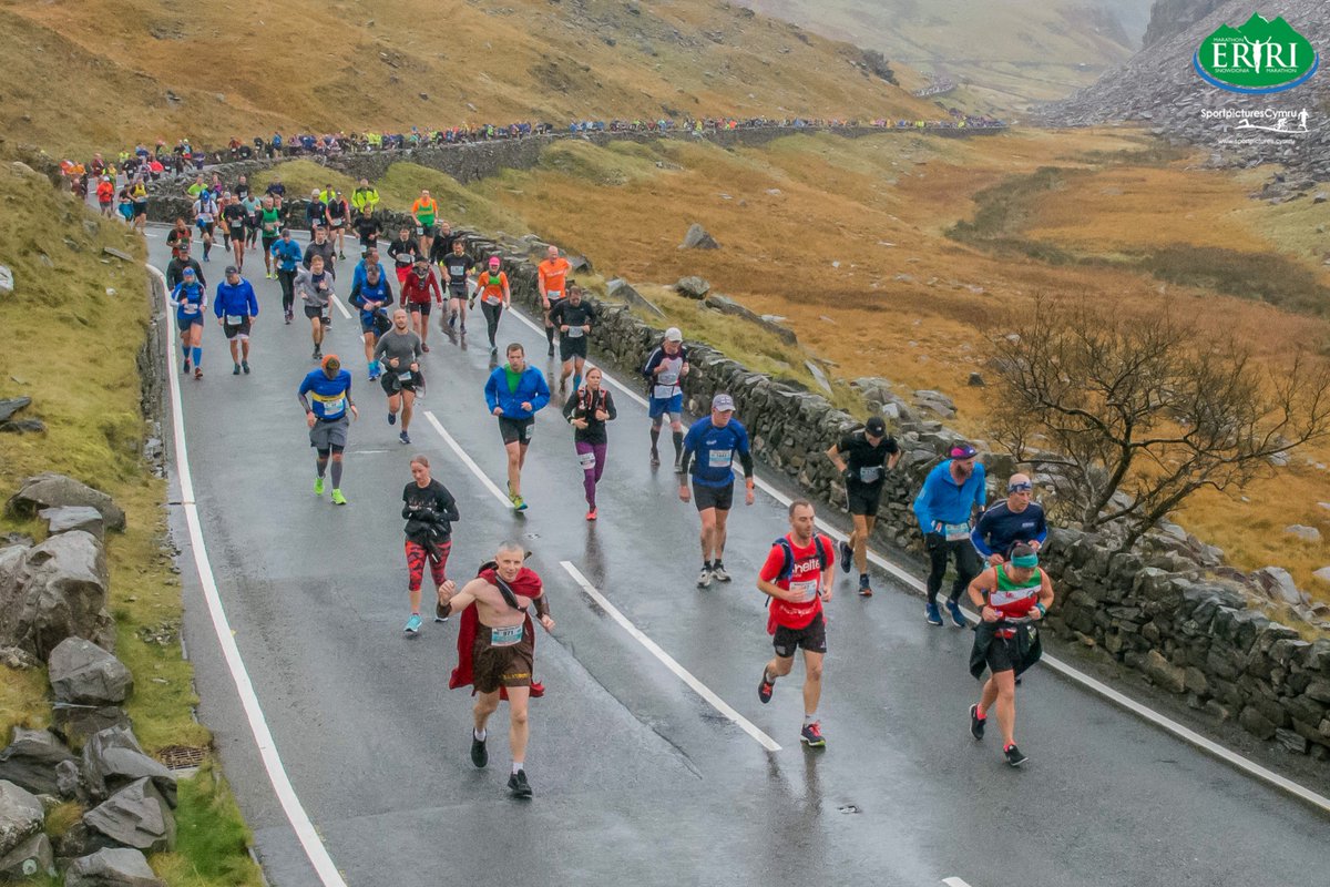 Throwback to last weekend and some great memories. #HappySaturday everyone! . Edrych y nol i penwythnos diwethaf ag atgofion gwych. #SadwrnHapus pawb! . #SnowdoniaMarathonEryri 🏴󠁧󠁢󠁷󠁬󠁳󠁿 📸 @gwynforjames