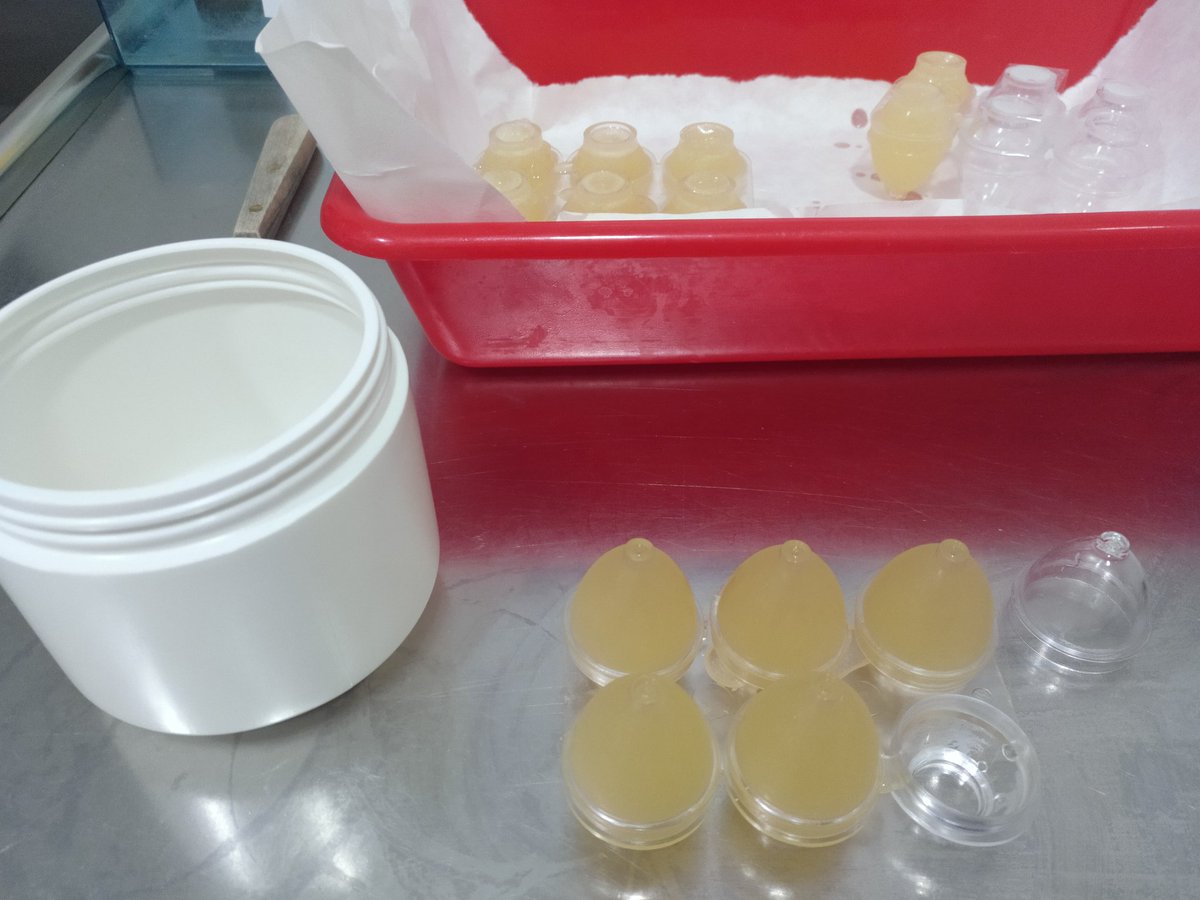 Fórmula magistral de óvulos vaginales de nistatina para mujer embarazada en un sábado de puente. La formulación magistral es un privilegio!!