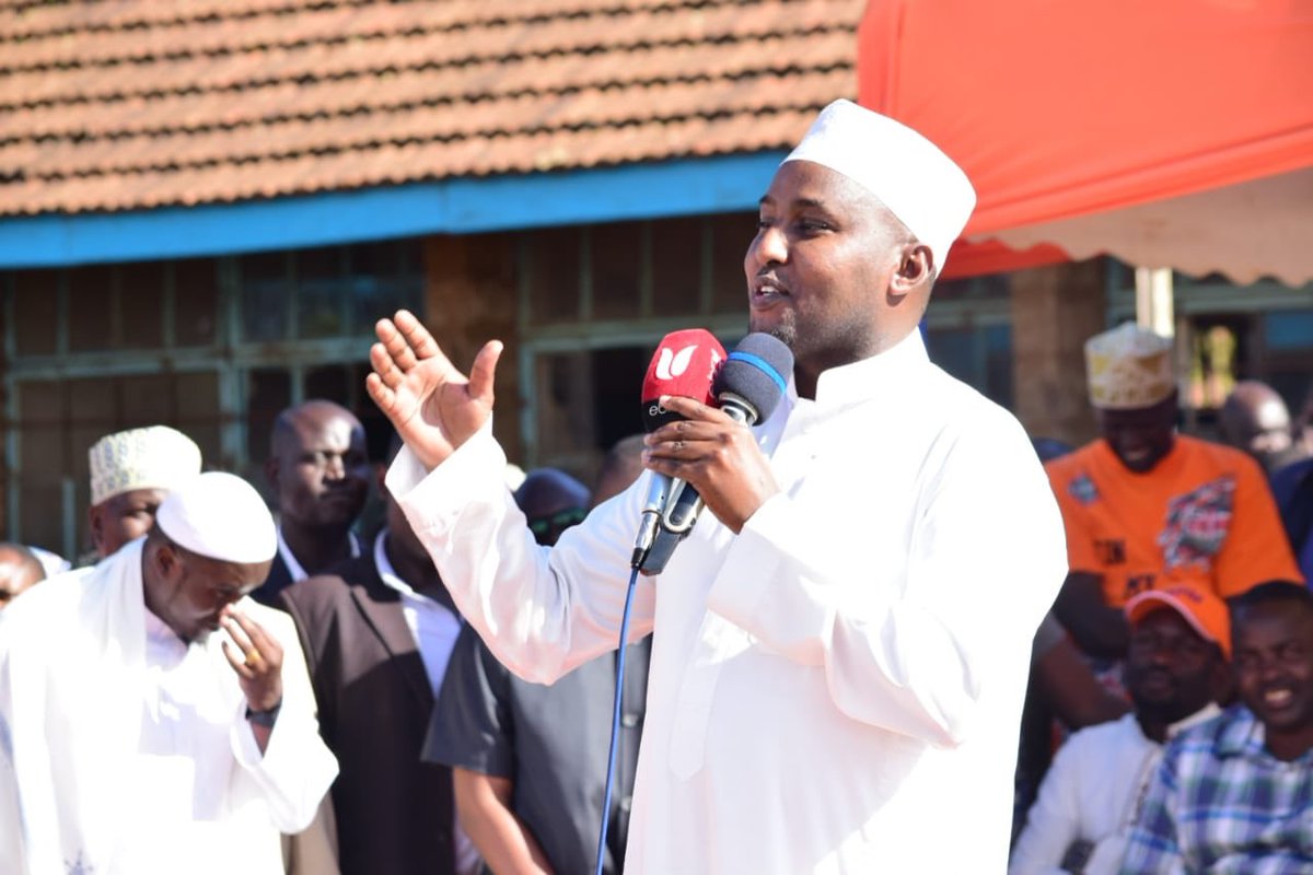 JunetMohamed's tweet photo. Of the candidates in the Kibra by election, Imran Okoth is foremost the best; first in terms of public service track record, and second, which is more important, Kibra is the only home he knows. We are campaigning for Imran because he fits the bill. #VoteProgress #VoteImran https://t.co/A1zEwnxOTD