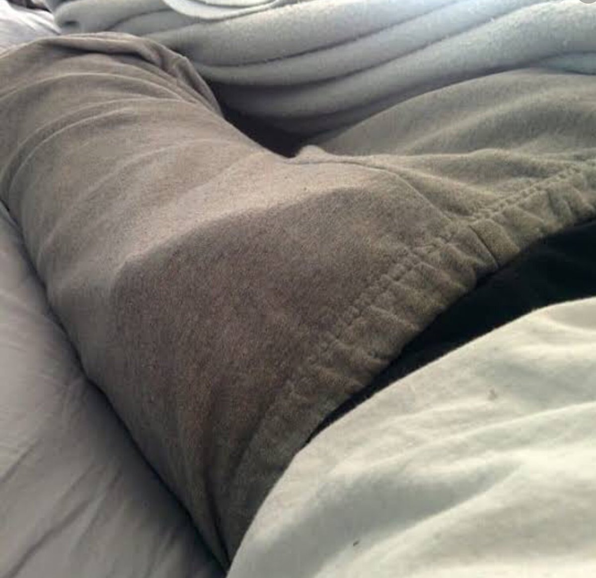 Cumartesi #bulge #Greysweatpants.