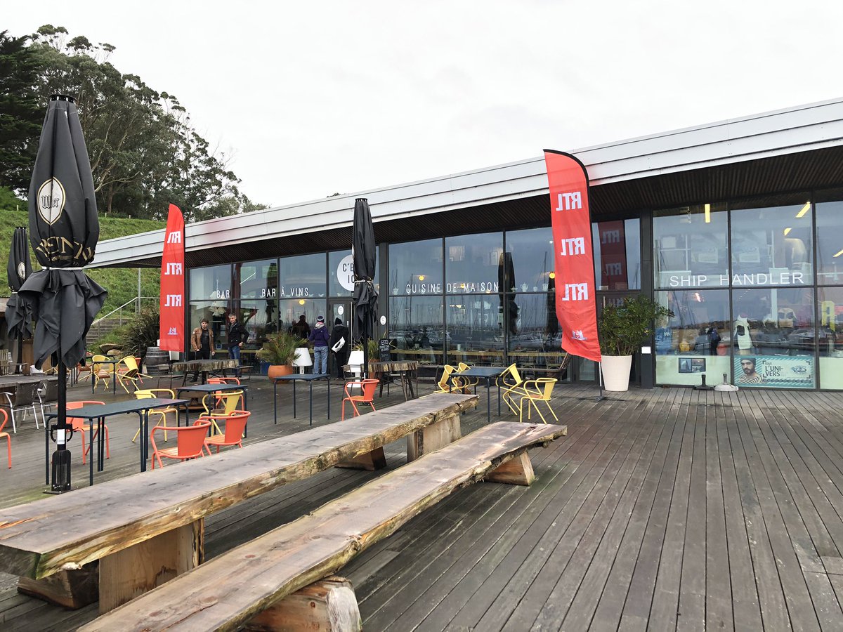 En place pour le direct ! <a href="/RTLFrance/">RTL France</a> <a href="/cesticiroscoff/">Restaurant "C'est Ici" à Roscoff</a> <a href="/regionbretagne/">Région Bretagne</a>