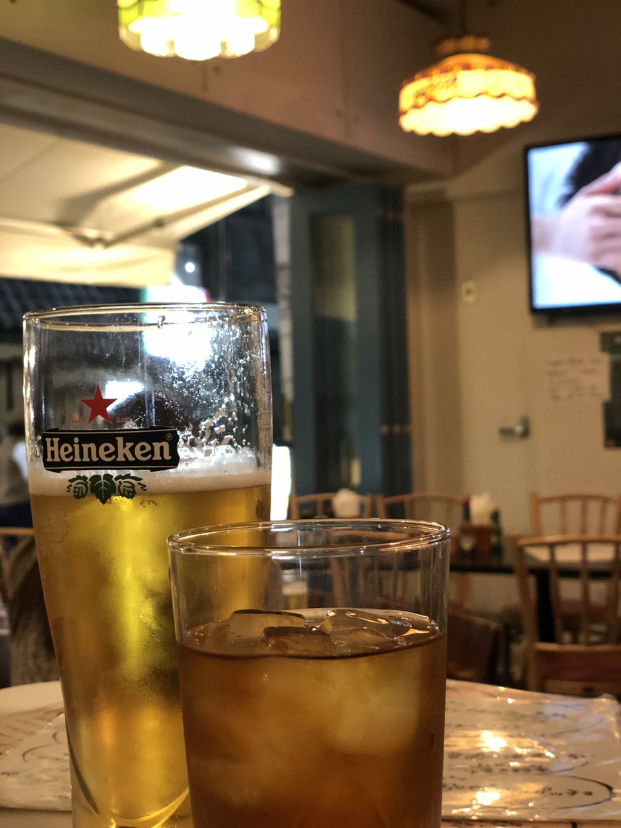 KuroshettHt's tweet image. そしてまたまた今夜も
お料理もとっても美味しいし…🤔❣️
昨夜のお店へ😅🚶‍♀️🚶‍♂️💨

南アフリカ🇿🇦対イングランド🏴󠁧󠁢󠁥󠁮󠁧󠁿🏉
観戦飯🍺
(´･ω･`) 人(´･ω･`)
#vient