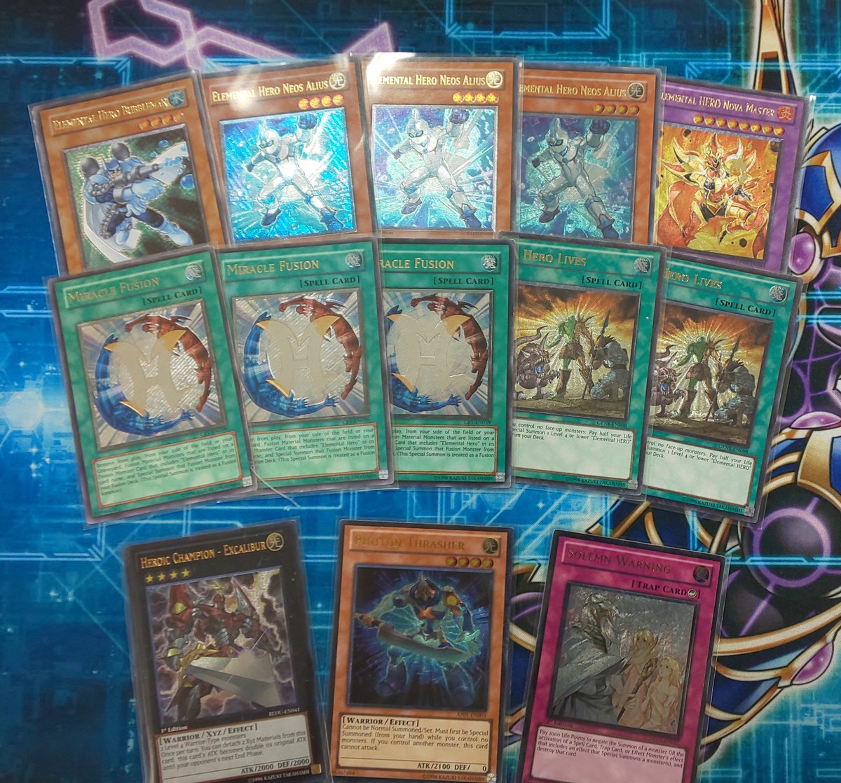 Twitter पर ホビーステーション 秋葉原ラジオ会館1f 秋葉原駅前2f Vgdアニメ放送開始 英語版 遊戯王販売情報 ついに来ました E Hero バブルマン のレリーフ その他にも ミラクルフュージョンやヒーローアライブなど 豪華なレリーフ入荷しましたので