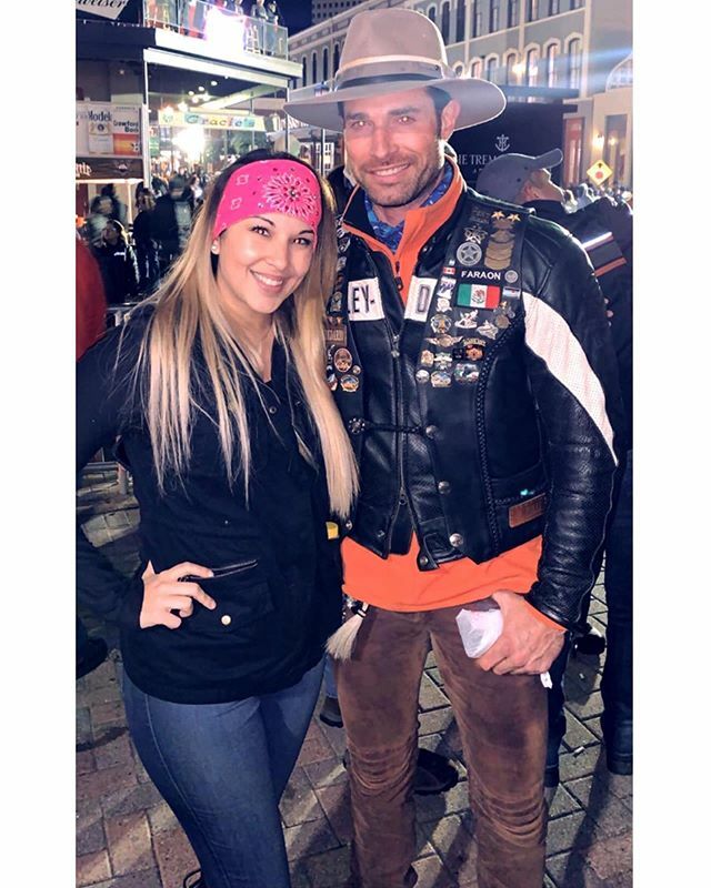rullinaticas's tweet photo. Me encontré con un papasote!!! @sebastianrulli via #ValRamos #sebastianrulli #Texas https://t.co/y3NEcfzoZM https://t.co/AZDkO9WWyN