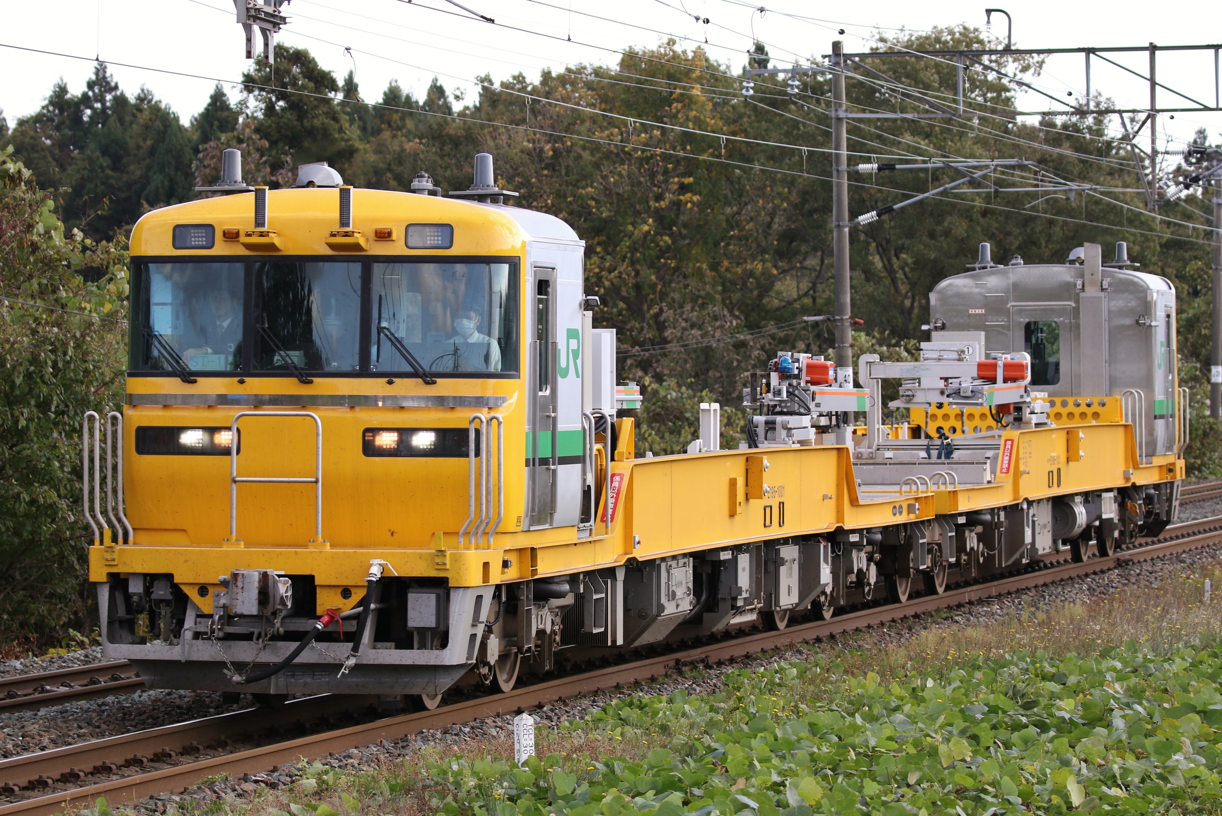 へ ノ ケ Azalea1st両日現地 横取り装置を自走で通過する気動車は初めて見た T Co Onowiqrava Twitter