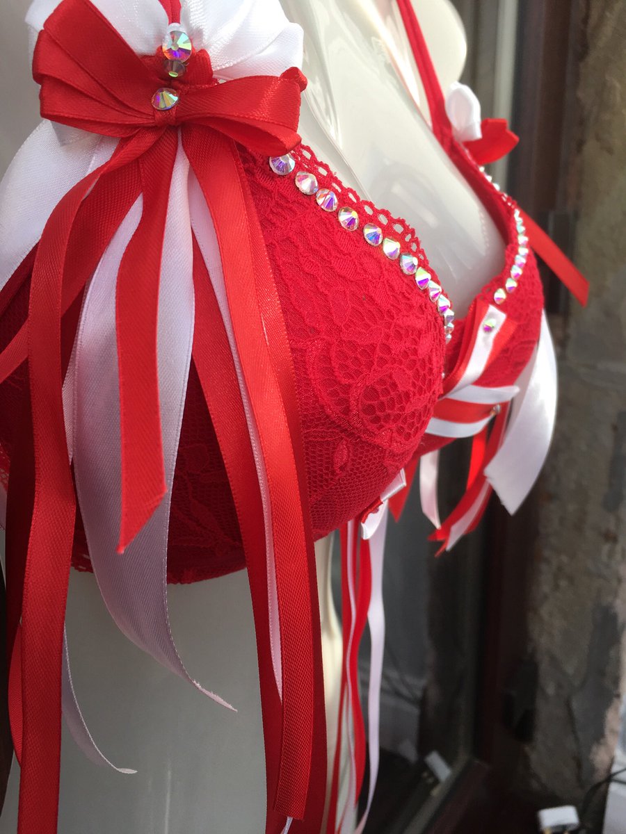 FFrillies's tweet photo. Check out our amazing Arsenal bra designs. One of a kind! Go to my website Football Frillies. Good luck charm for your girl!
A treat for your guy!
@AFC__Fans  @GunnersForum  @ArsenalWFC @Arsenal https://t.co/6oTW8P2WZk