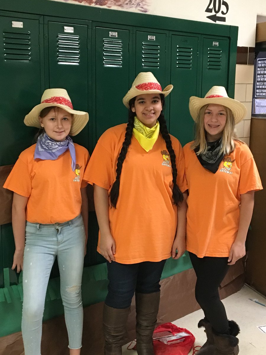 RoosPCMS's tweet photo. Howdy you lead? #MASC #2ndVP. #districts @BernardMiddle https://t.co/4qNf5Wp7o4