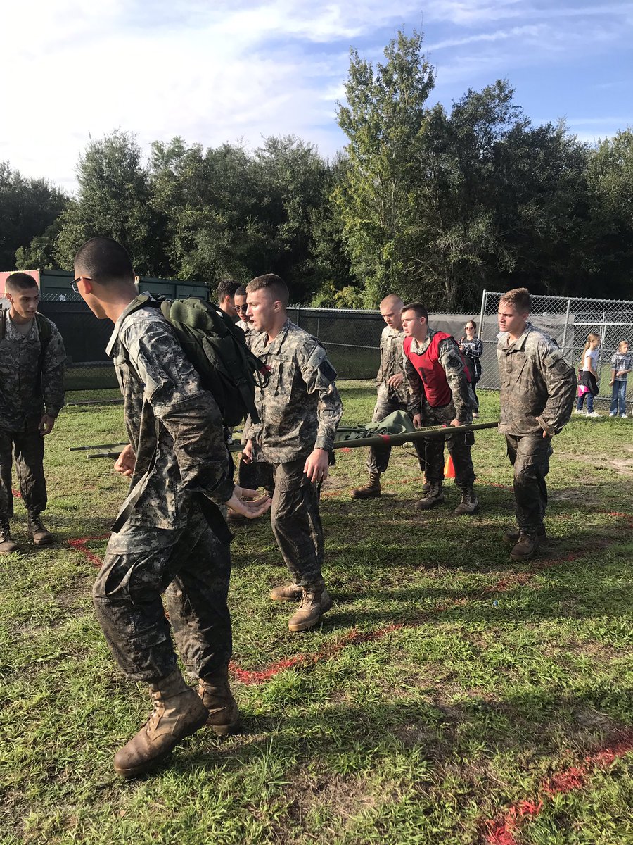 alvesta_lobban's tweet photo. #wolvesUpFront #MuddyBlue #ForOnlyTheRoughAndTough #NeverNoSleep😡 #GottaLoveWhatWeDo https://t.co/cfY30Zm3aQ