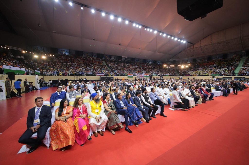 Mohan_HJS's tweet photo. Great event

Bharat moving towards World super power

Modi Modi Modi Only Hope for BHARATH

Great Leadership

Biggest democracy

Toughest competition

Still Modi is fighting for Betterment of BHARATH

70 years penance now borne the fruits

2023 Vishwaguru Bharat

 #SawasdeePMModi https://t.co/Xd9CvU5aW9