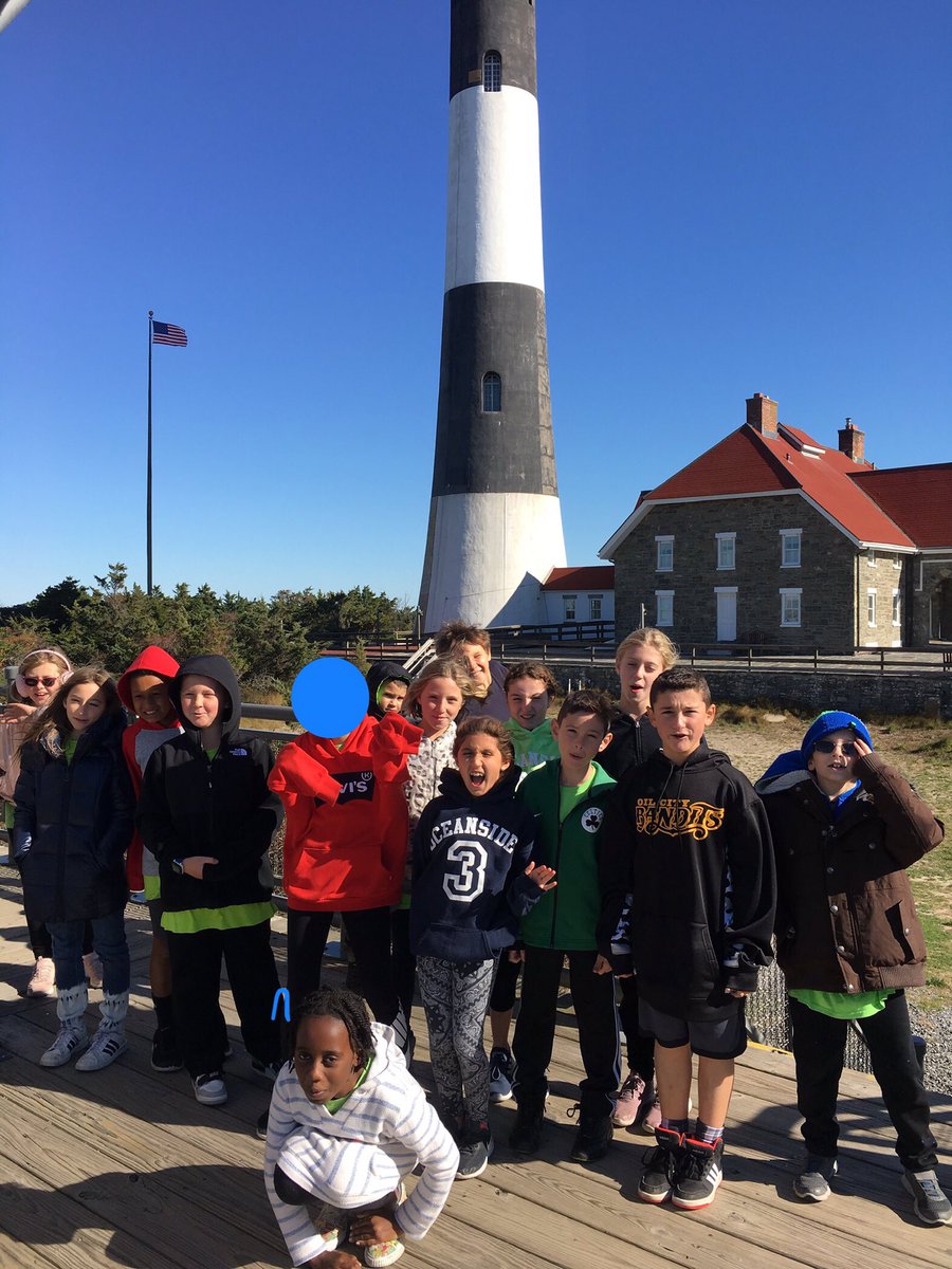 ms_goldstein3's tweet photo. We had a great time at the Fire Island Lighthouse! @OaksSchool3 https://t.co/pSmwap0USF