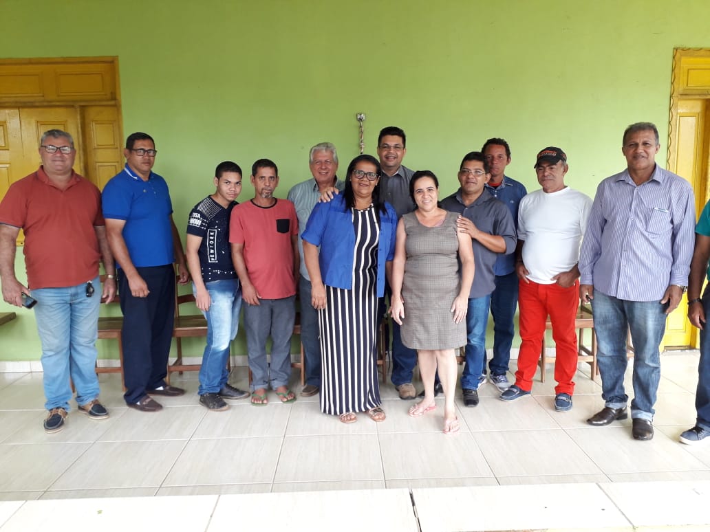 depmanuelmarcos's tweet photo. Olá, amigos! Iniciamos nossa manhã de sábado, 02, participando de um café da manhã na residência do líder político Sebastião Barãozinho.

A reunião contou com lideranças do município de Porto Acre, dentre elas pastores, ex-prefeito, e empresários da cidade.

#EMDEFESADOACRE https://t.co/8gKhc609Po