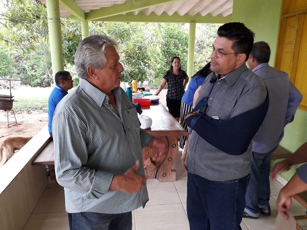 depmanuelmarcos's tweet photo. Olá, amigos! Iniciamos nossa manhã de sábado, 02, participando de um café da manhã na residência do líder político Sebastião Barãozinho.

A reunião contou com lideranças do município de Porto Acre, dentre elas pastores, ex-prefeito, e empresários da cidade.

#EMDEFESADOACRE https://t.co/8gKhc609Po