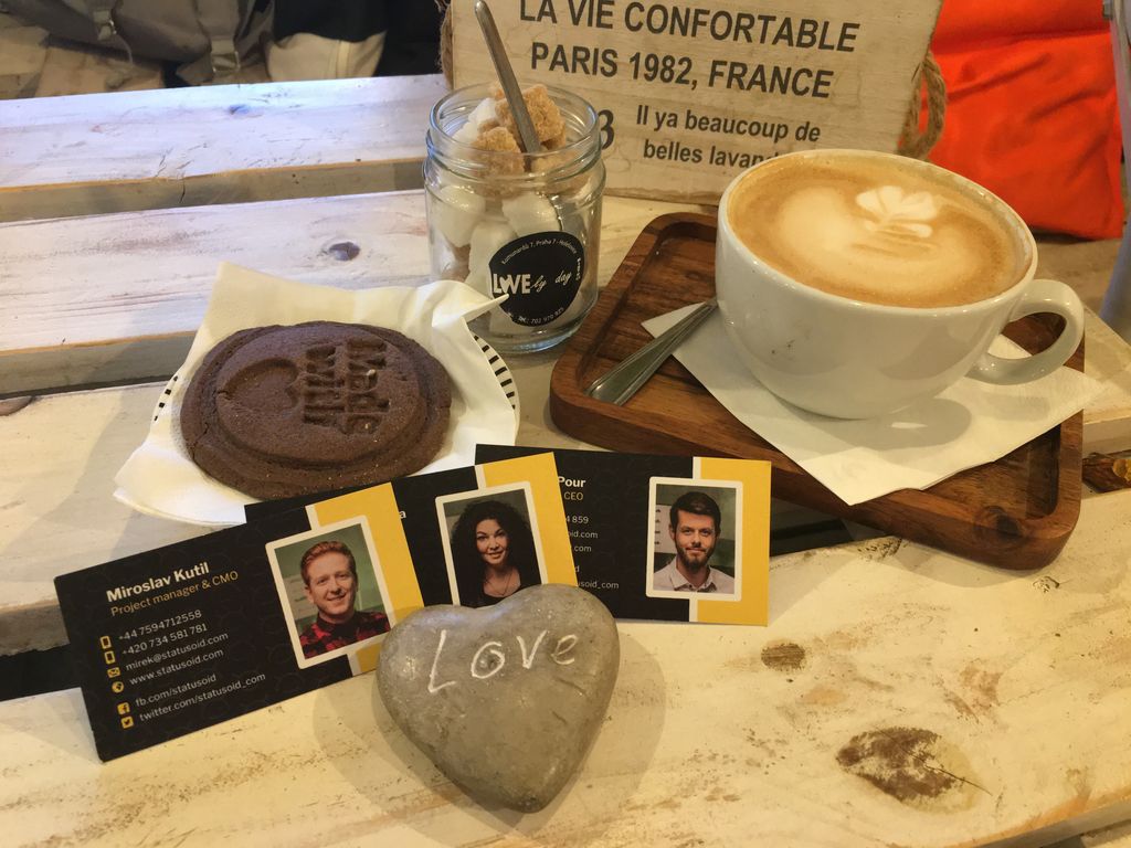 statusoid_com's tweet photo. Last brainstorming 👩🏻‍💻☕️☕️🍺 #Lisbon #WebSummit https://t.co/6QZN1LpnPS